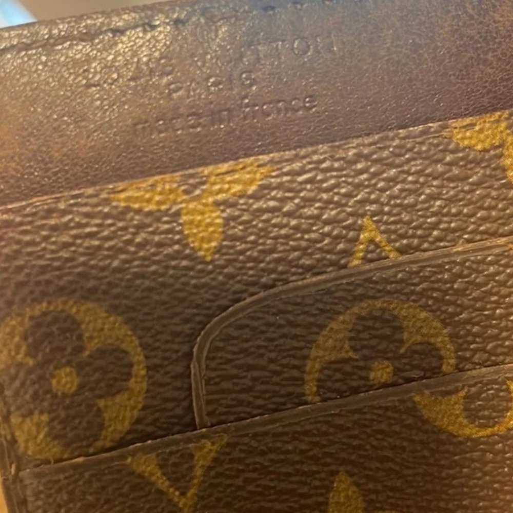 Auc LOUIS VUITTON Vintage Rare Slim Wallet - Picture 15 of 16